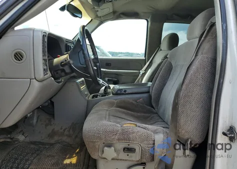 1999 Chevrolet Silverado K1500 из США, поврежденный, VIN 2GCEK19T7X1127927